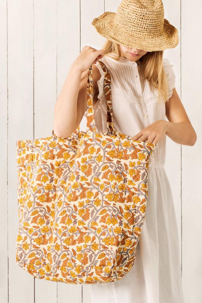Tasche IB Laursen Farbe natur graue und gelbe und orangene Weinreben